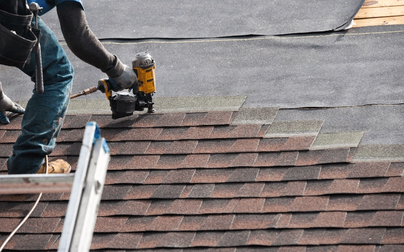 new-asphalt-shingle-roof